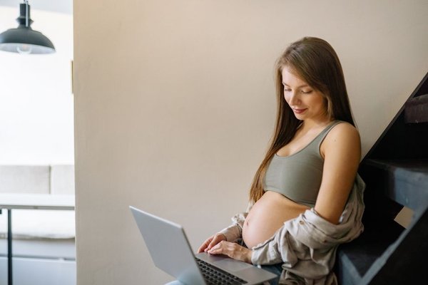 pregnancy after 35 advanced maternal age